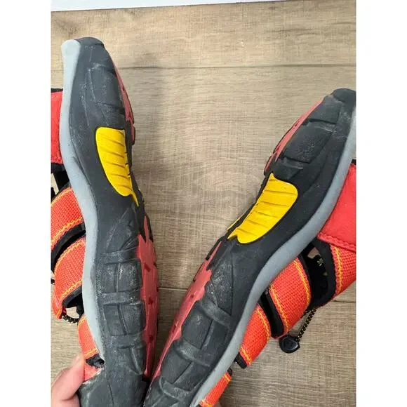 Keen Women Closed Toe Water Hiking Sandals Size 9 Orange - Picture 4 of 6